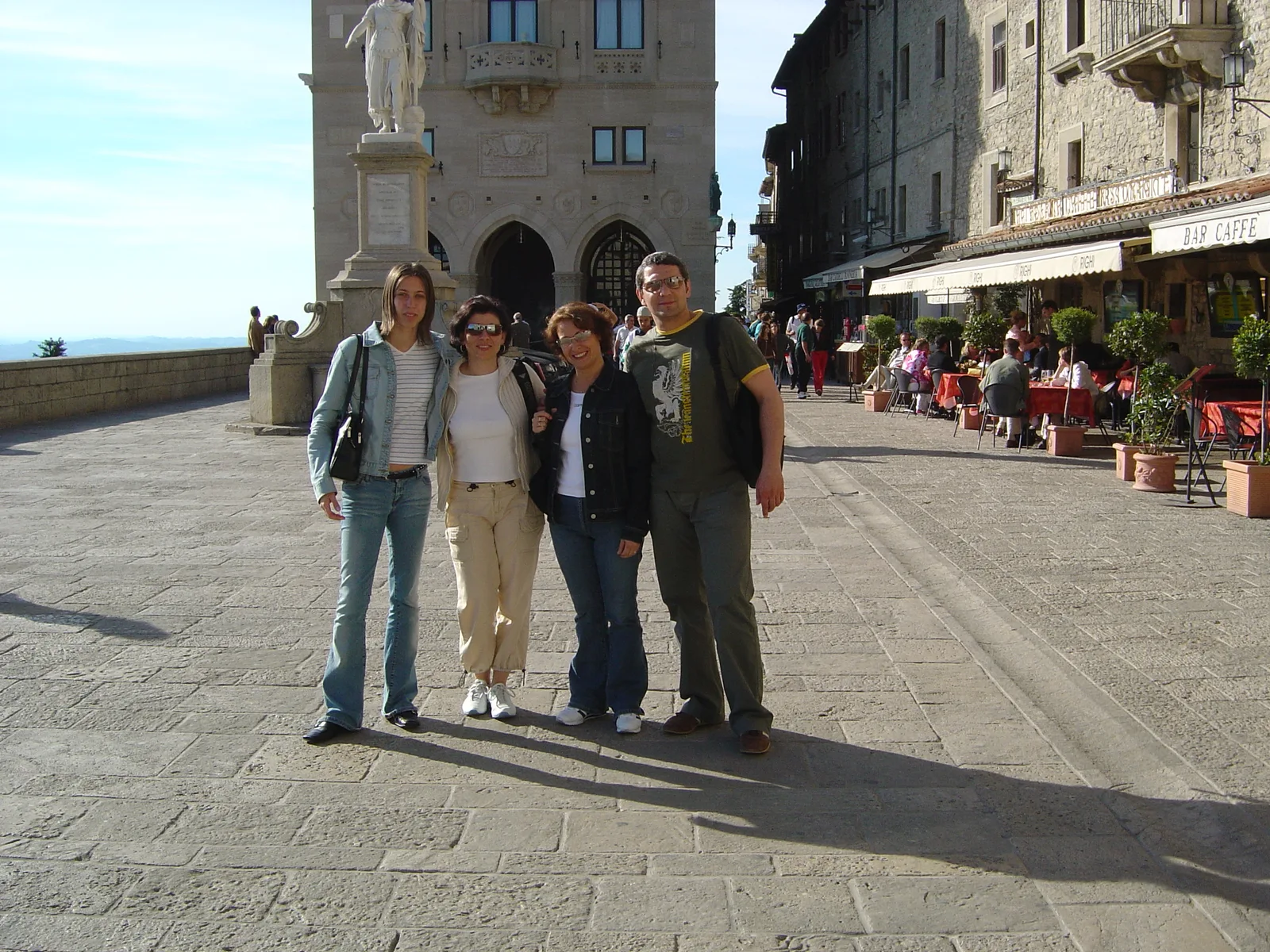 Giochi Sportivi Studenteschi 2004, trasferta in Italia